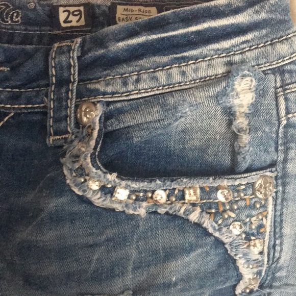 Shorts - Picture 2 of 5